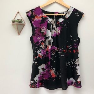 🌷5/$20🌷le chateau Sleeveless Floral Top size Medium